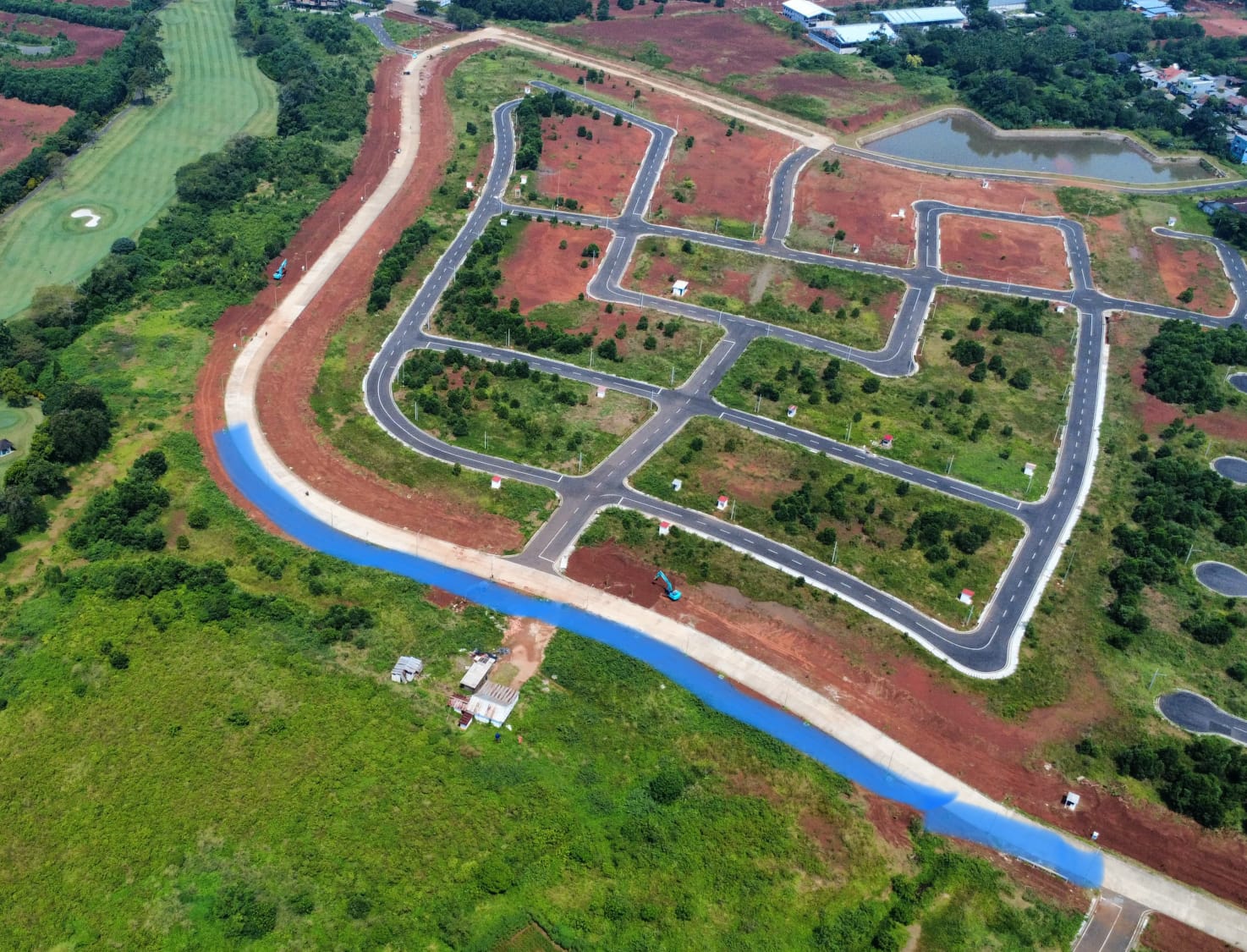 Drainage Channel Design for Golf Residence